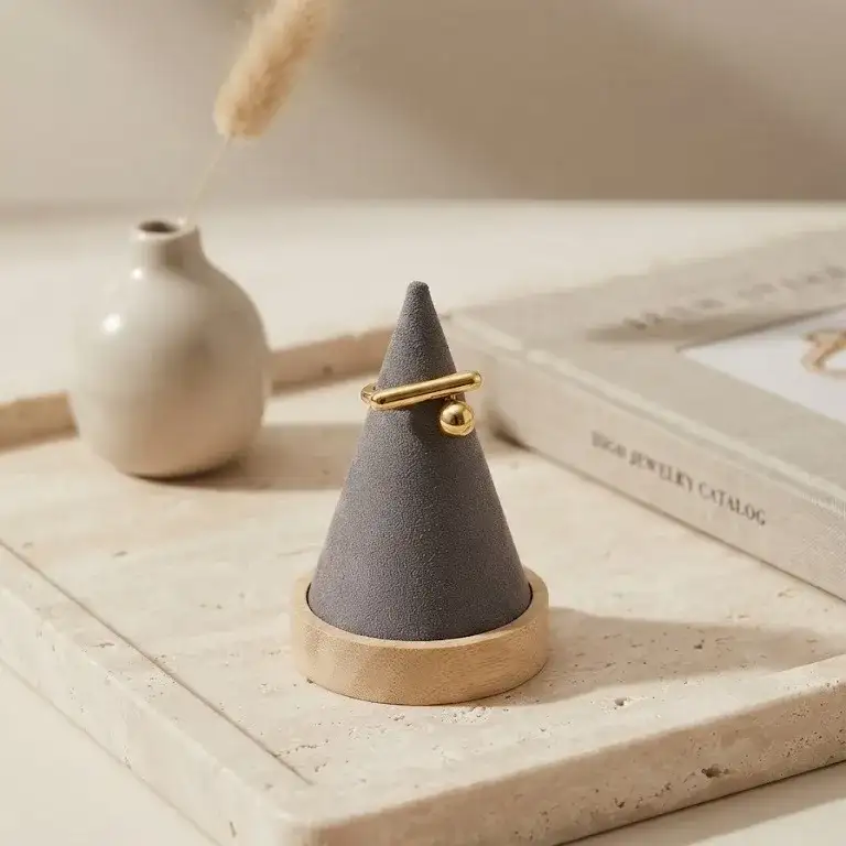 The Elite  ring 1