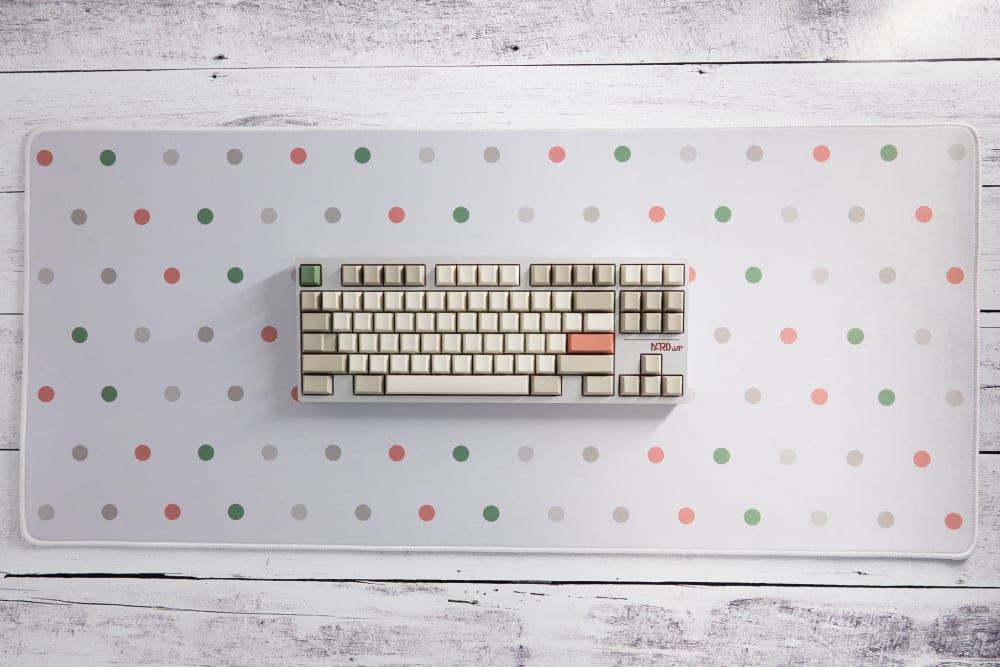 9009 Desk Mat