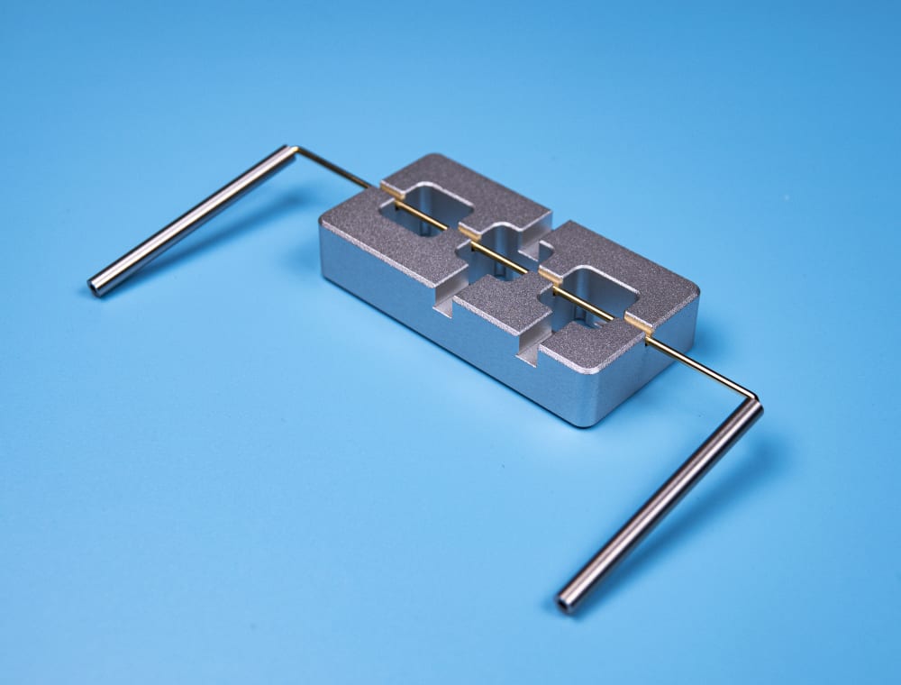 Kelowna Metal Stabilizer Straightener Labs