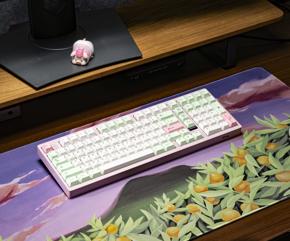 Built Max102 Jeju Edition on Desk