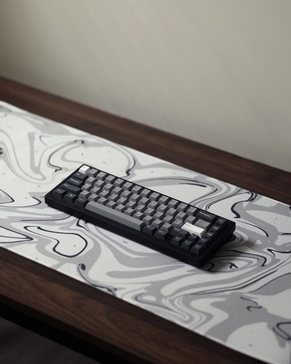 Marble Liquid Desk Mat Cloud with Seal Keycaps