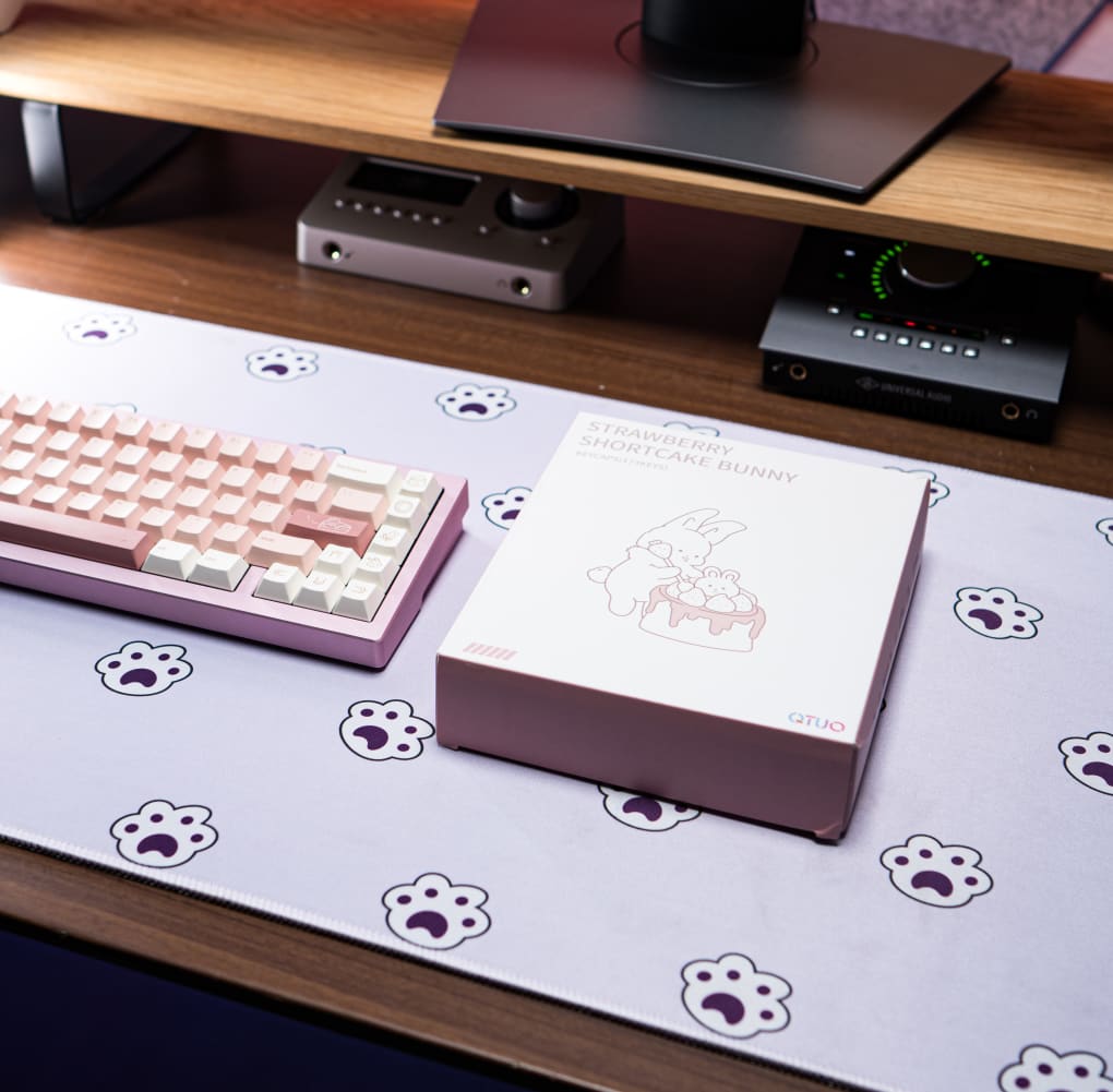 Strawberry Bunny PBT Keycaps