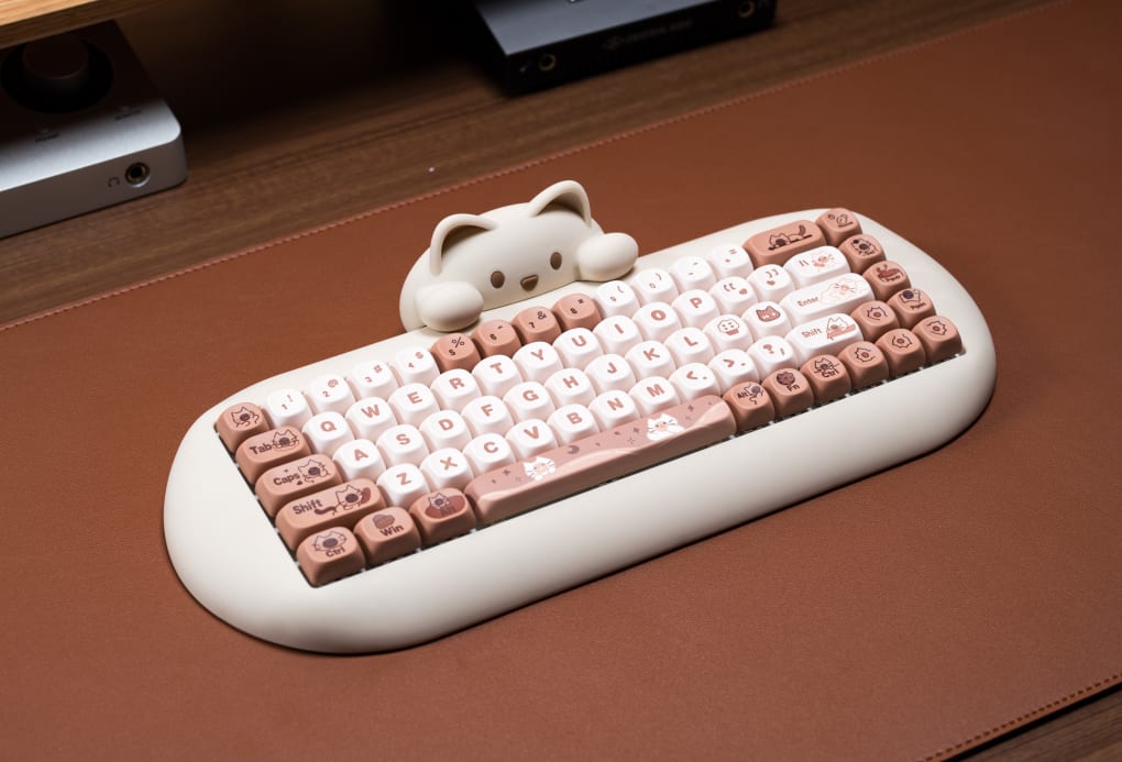 C68 Cat Mechanical Keyboard