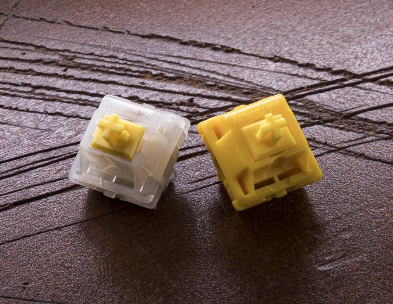 Gateron CAP V2 Milky and Golden Yellow Switches