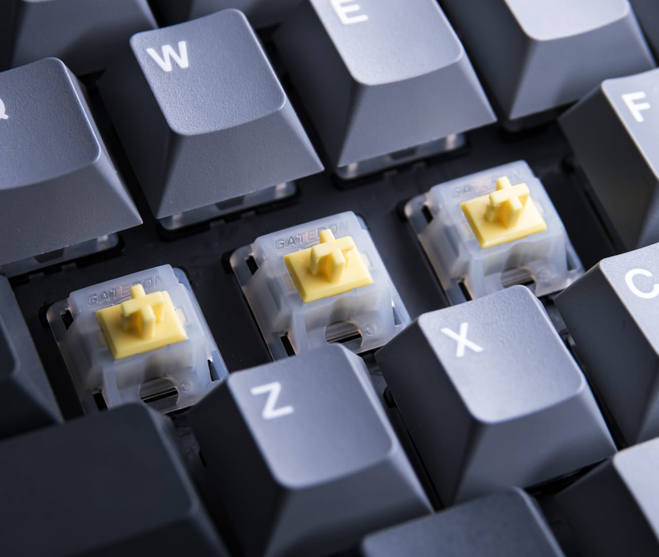 Gateron Milky Yellow Pro Black-Bottom Linear Switches