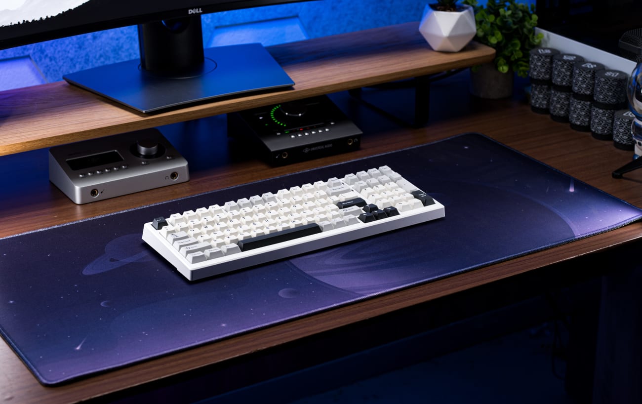 YZ98 white mechanical keyboard