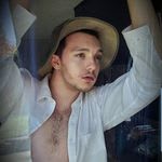 image by @enzuri11_4649