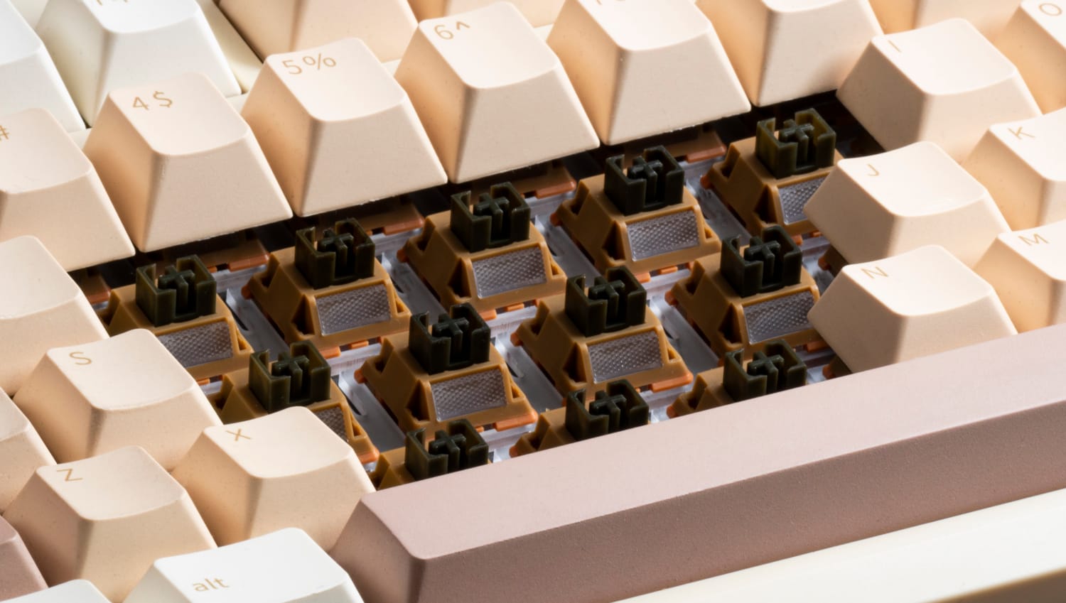 How Mechanical Keyboard Switches Are Made