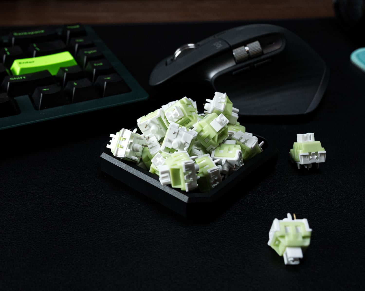 Chosfox Summer Lime Silent Linear Switches | Kinetic Labs