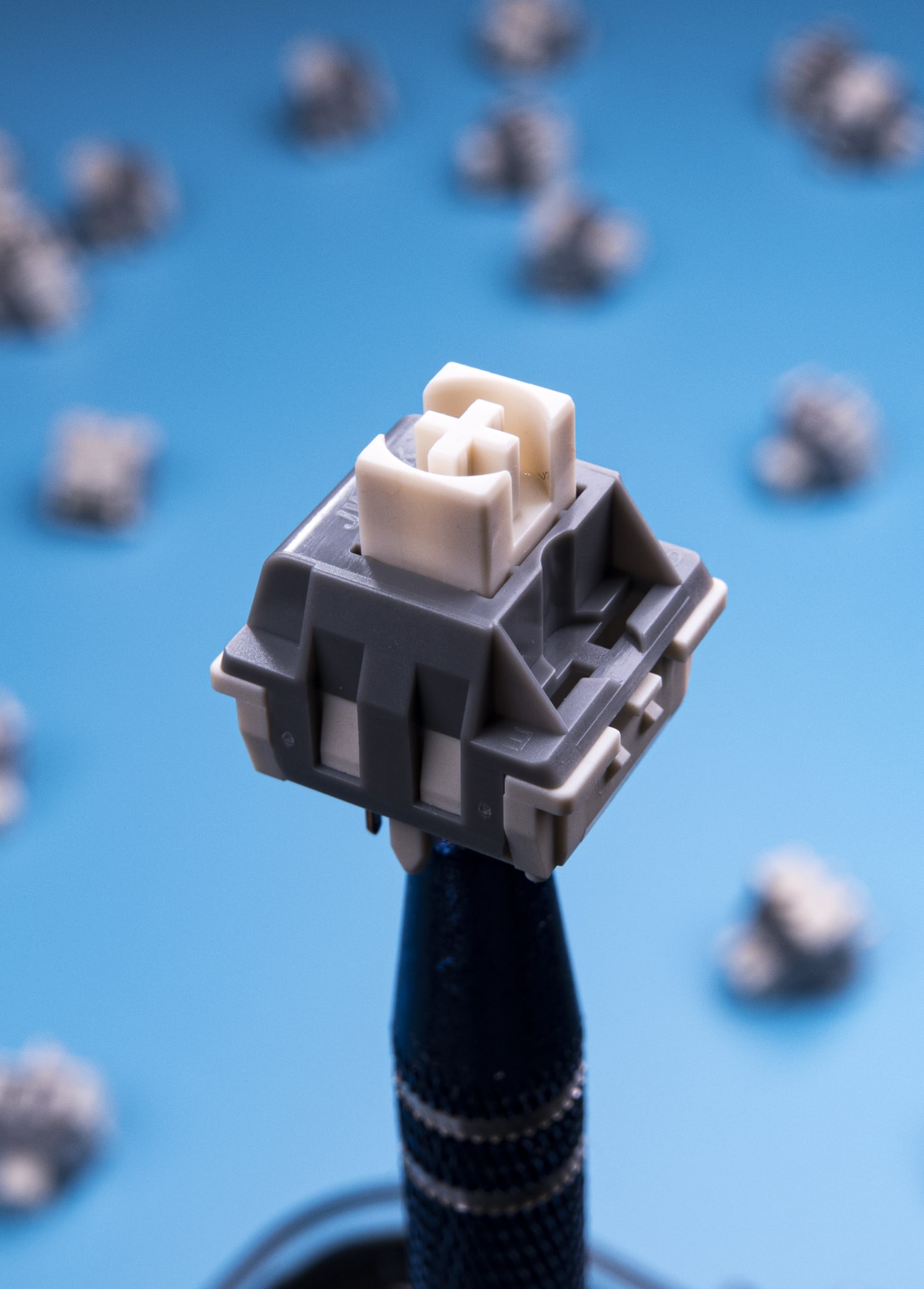 Jwick SemiSilent Linear Switches Labs