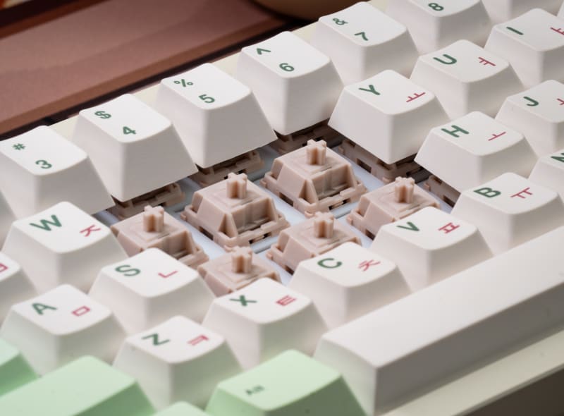 HMX Latte Linear Switches | Kinetic Labs