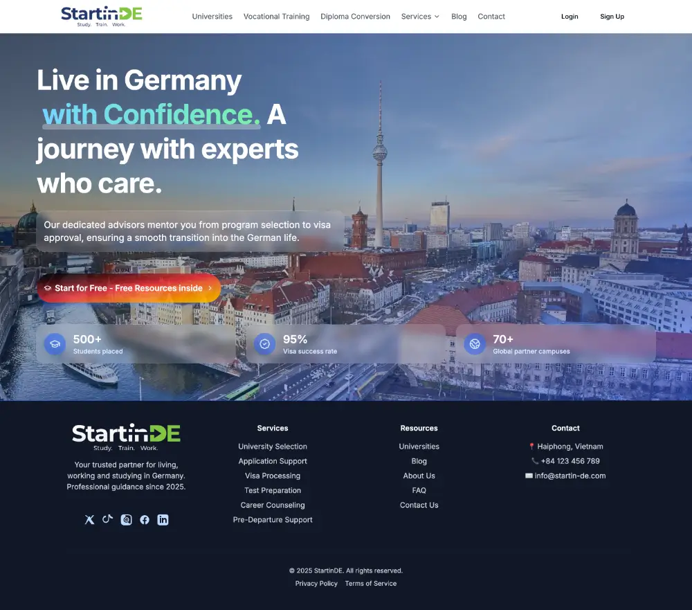 A website screenshot of the StartinDE consulting homepage.