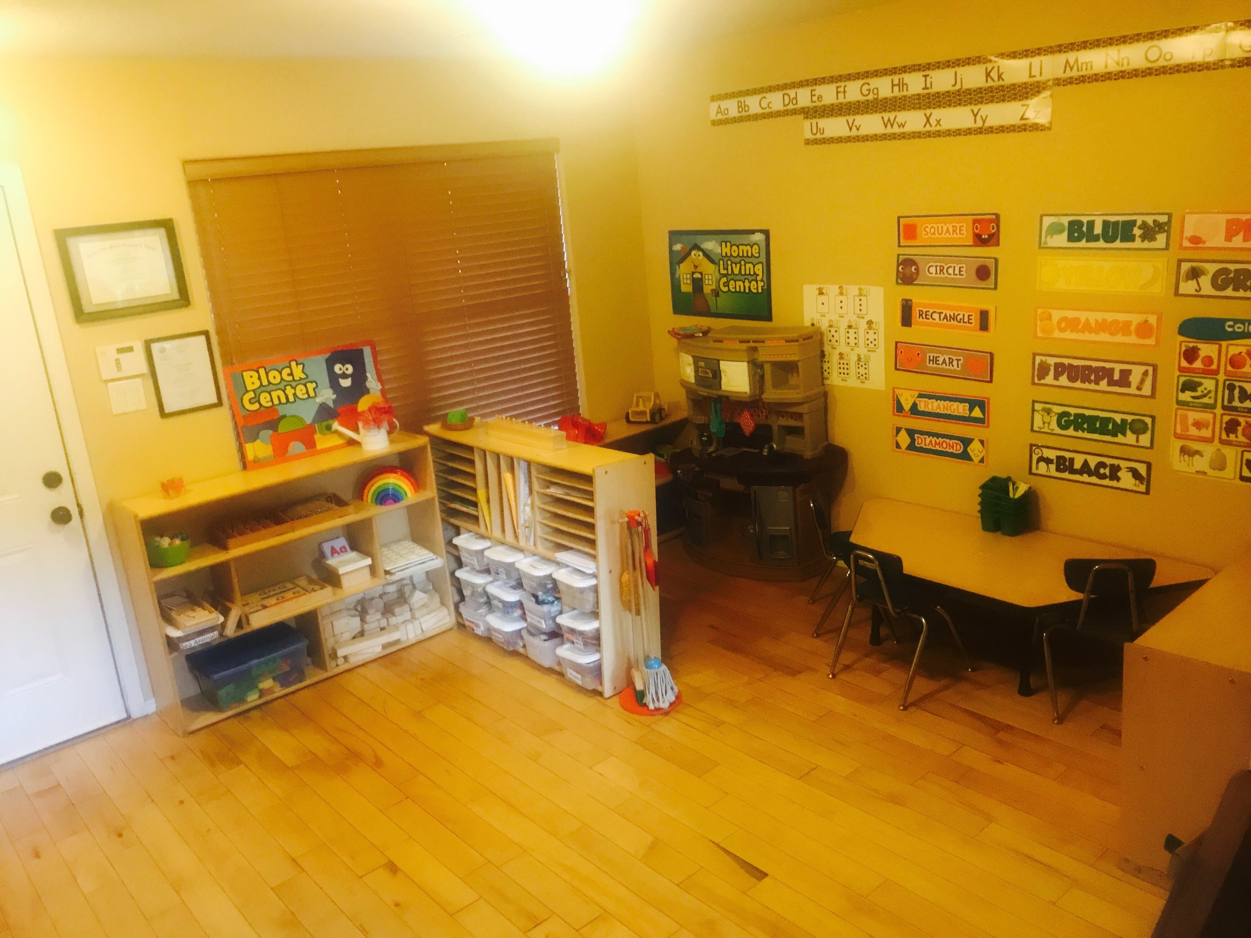 Montessori Kids LLC