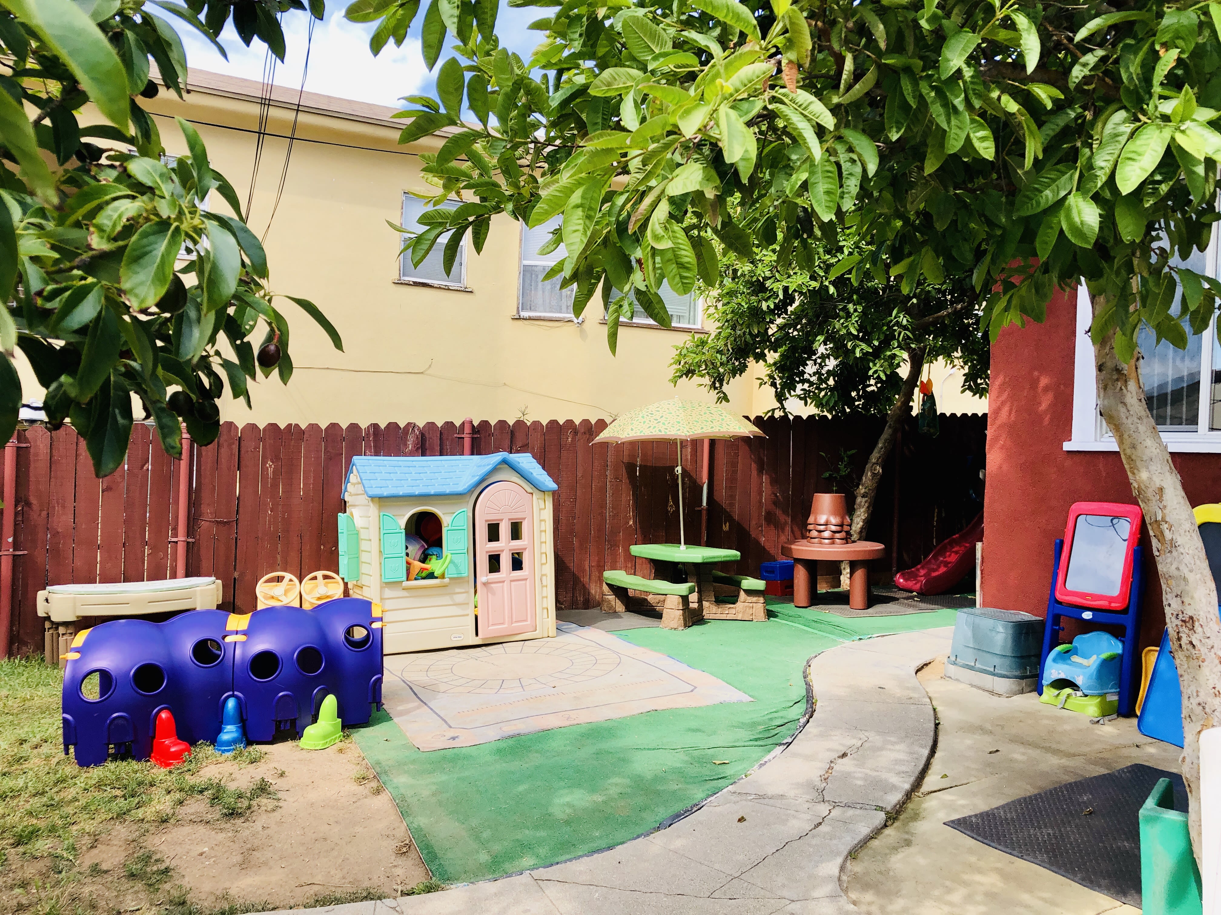 Pequeño Mundo de Elefantes Wonderschool