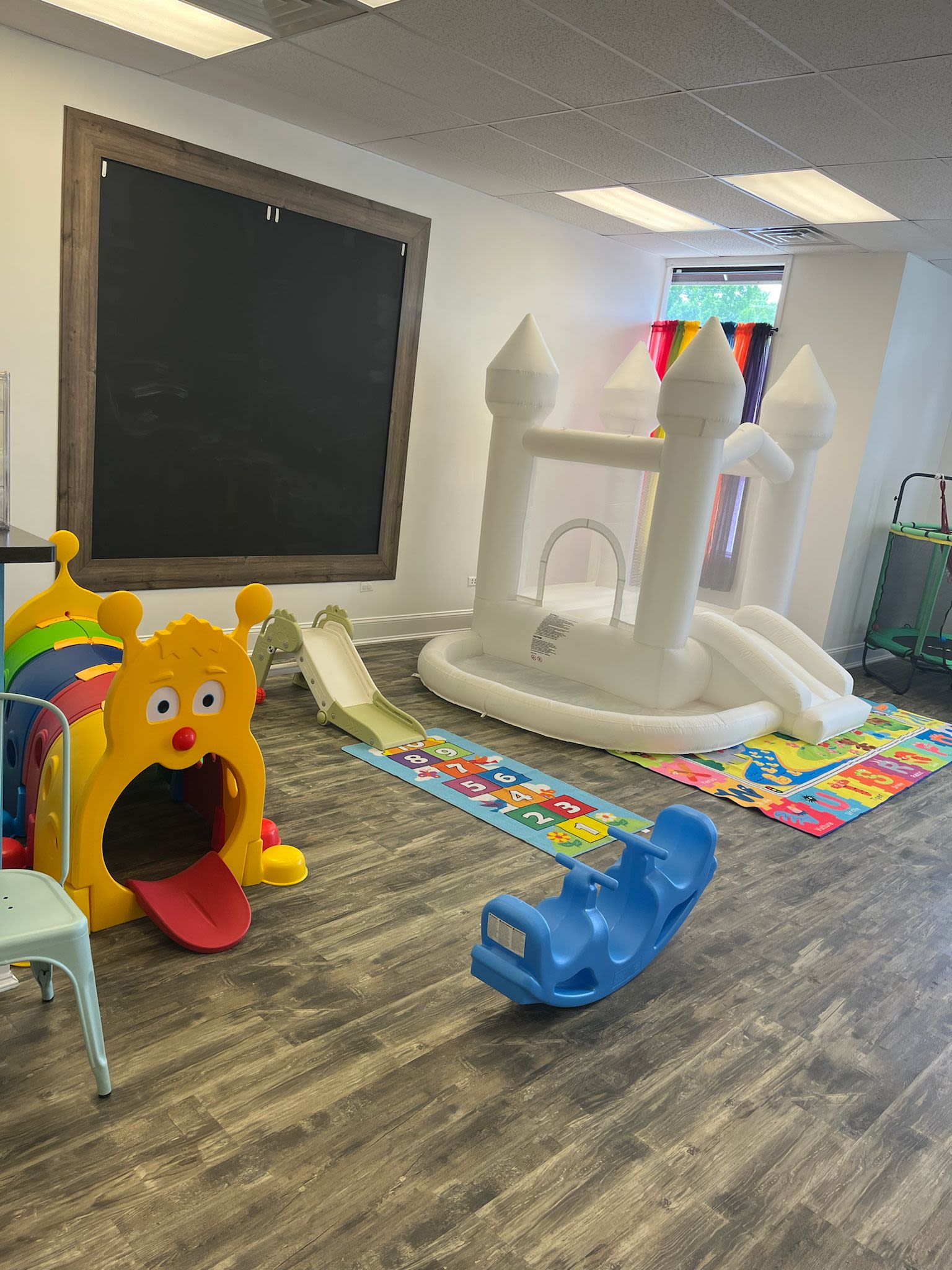DYNAMIC KIDZ PLAY CORNER