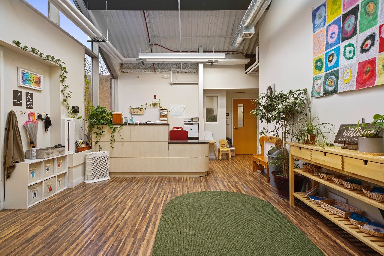 AMERICAN MONTESSORI ACADEMY-PRINTERS ROW