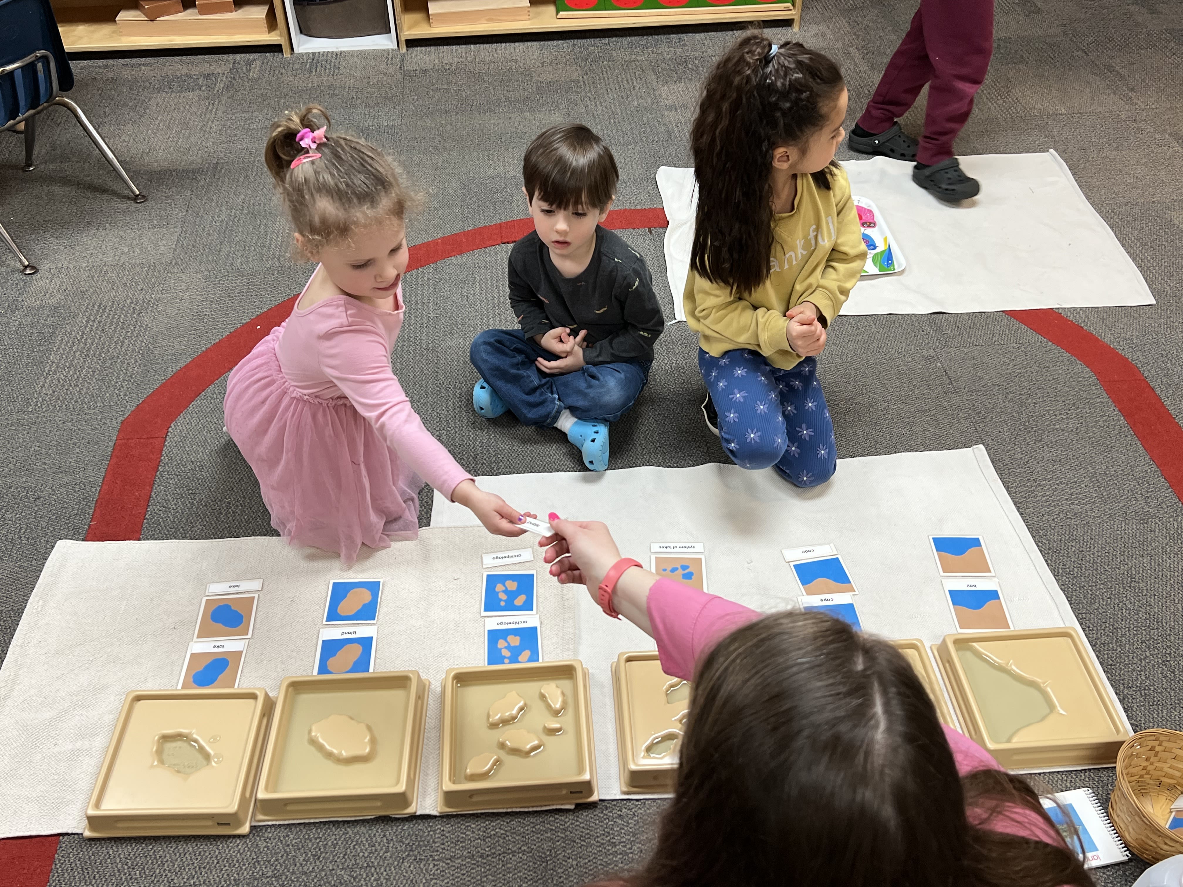 MONTESSORI CHILDRENS ACADEMY