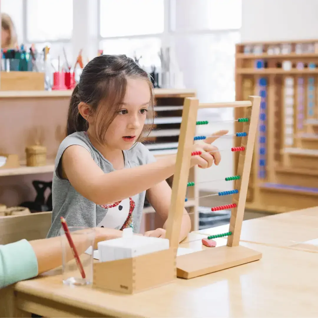 GUIDEPOST MONTESSORI AT LINCOLN PARK