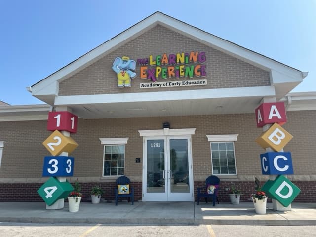 THE LEARNING EXPERIENCE-BOLINGBROOK