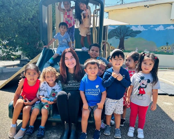 Un Mundo De Amigos Preschool