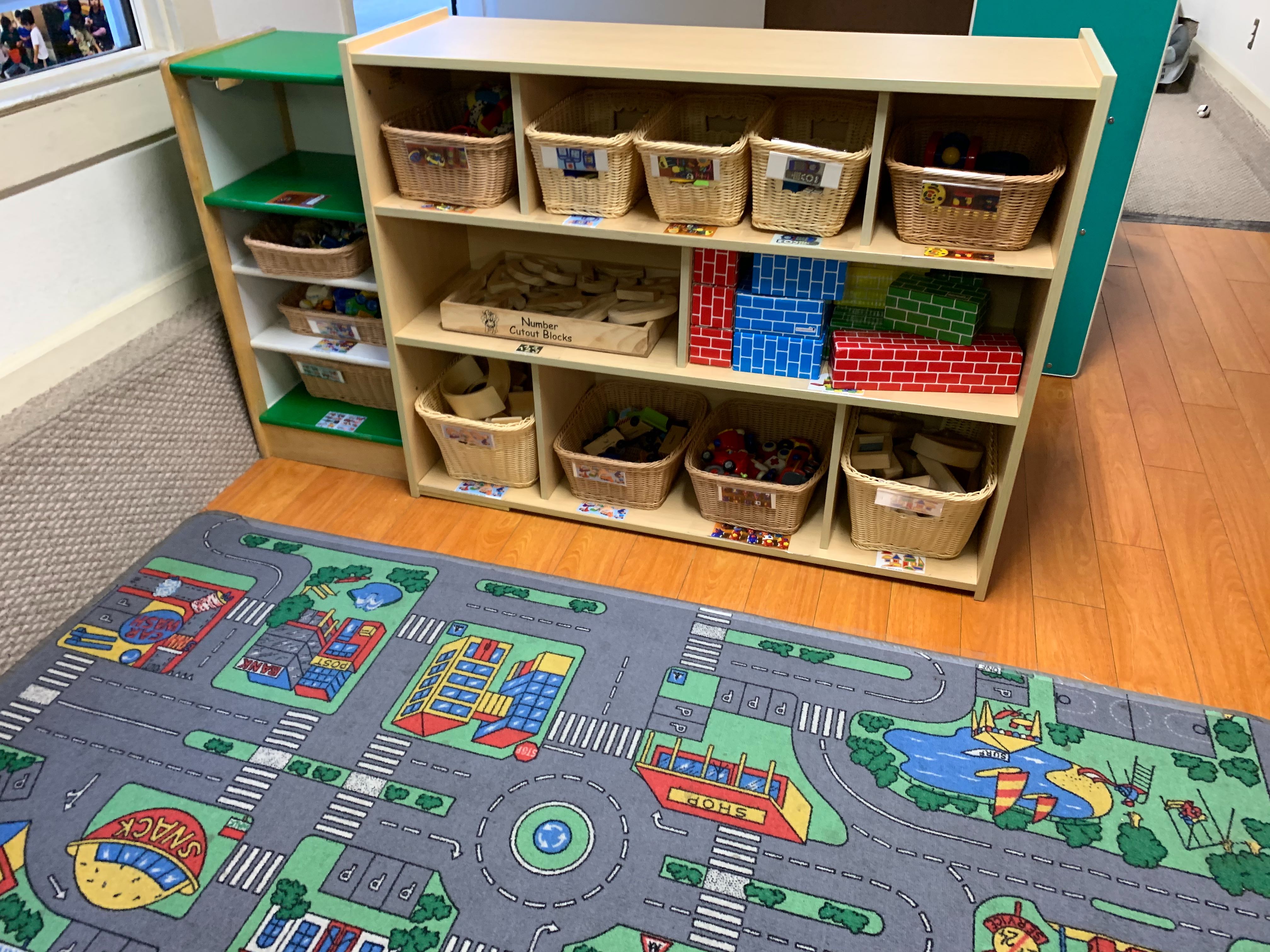 Lin's  Wonderschool