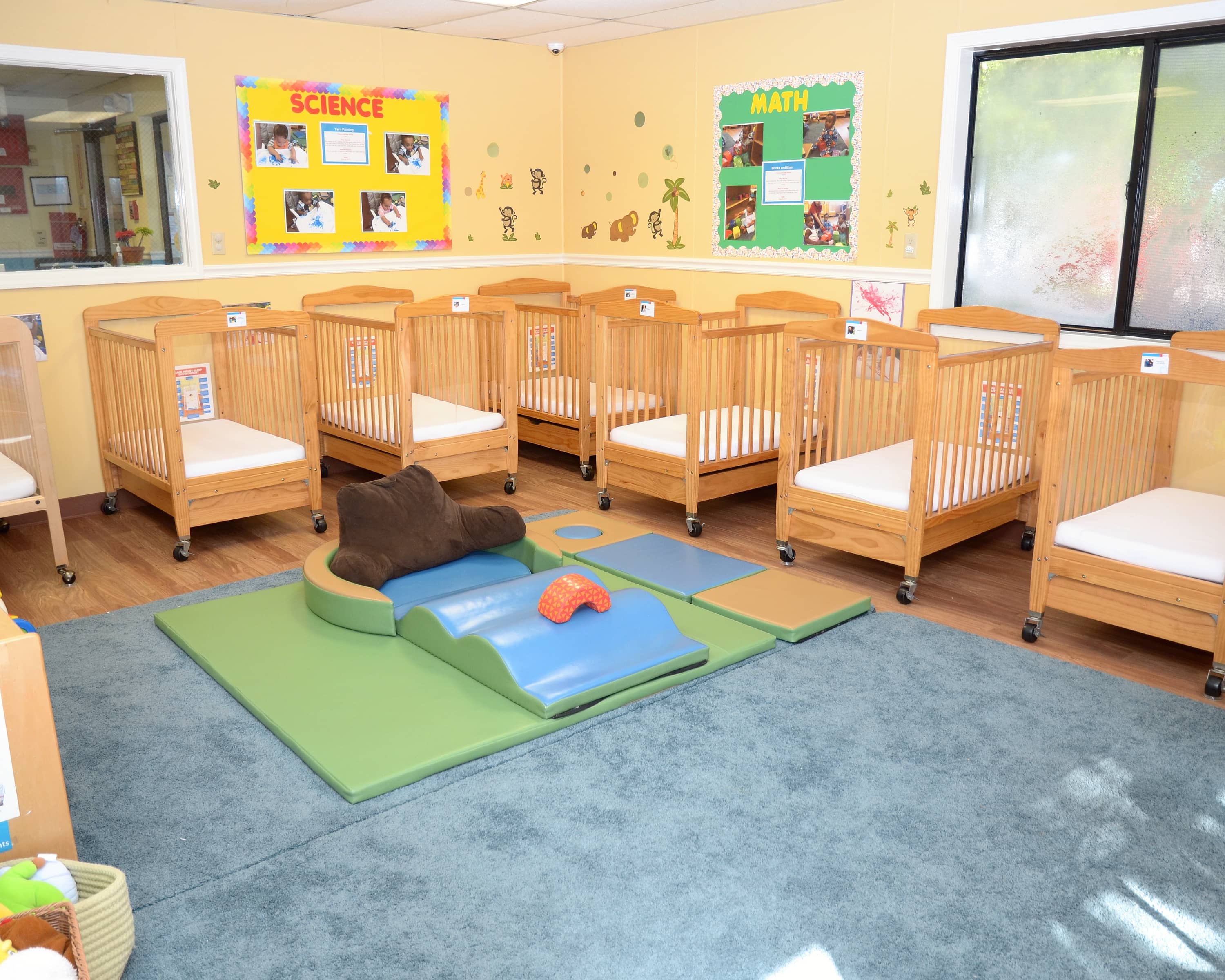 La Petite Academy #7498