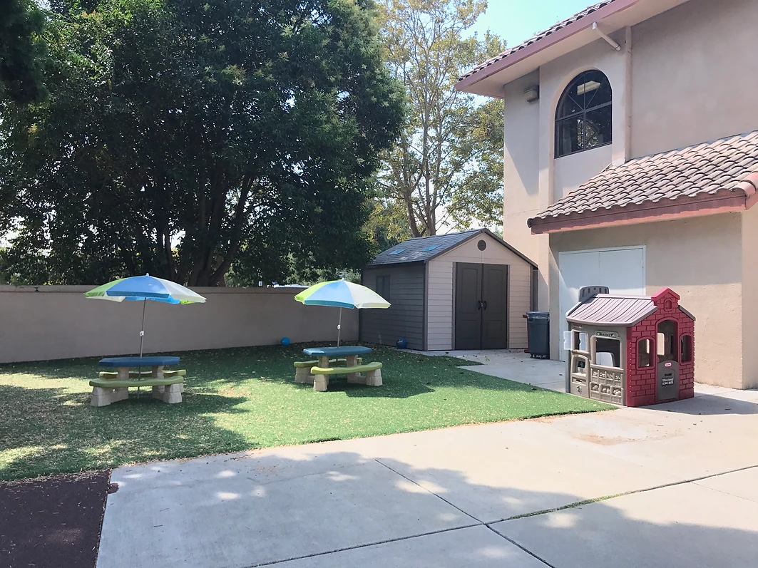 Little People's Preschool and Daycare