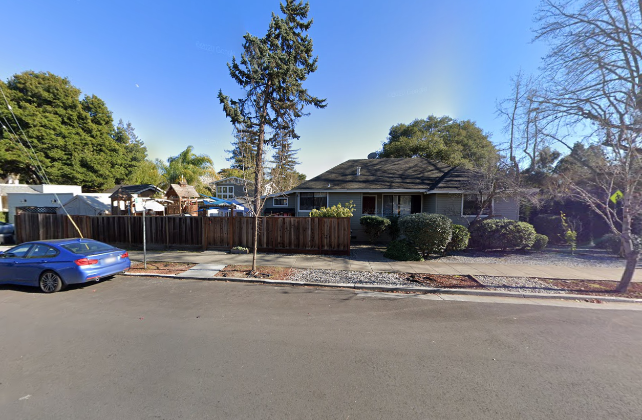 Corona, Esther &amp; Chakmakchi, Mohamed