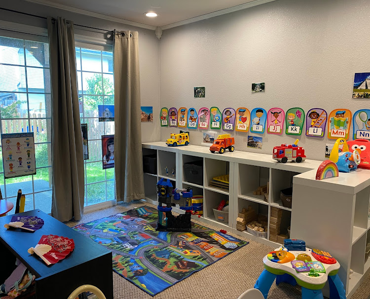 Play and learn at Mimi's daycare