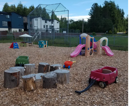 SMALL WORLD MONTESSORI