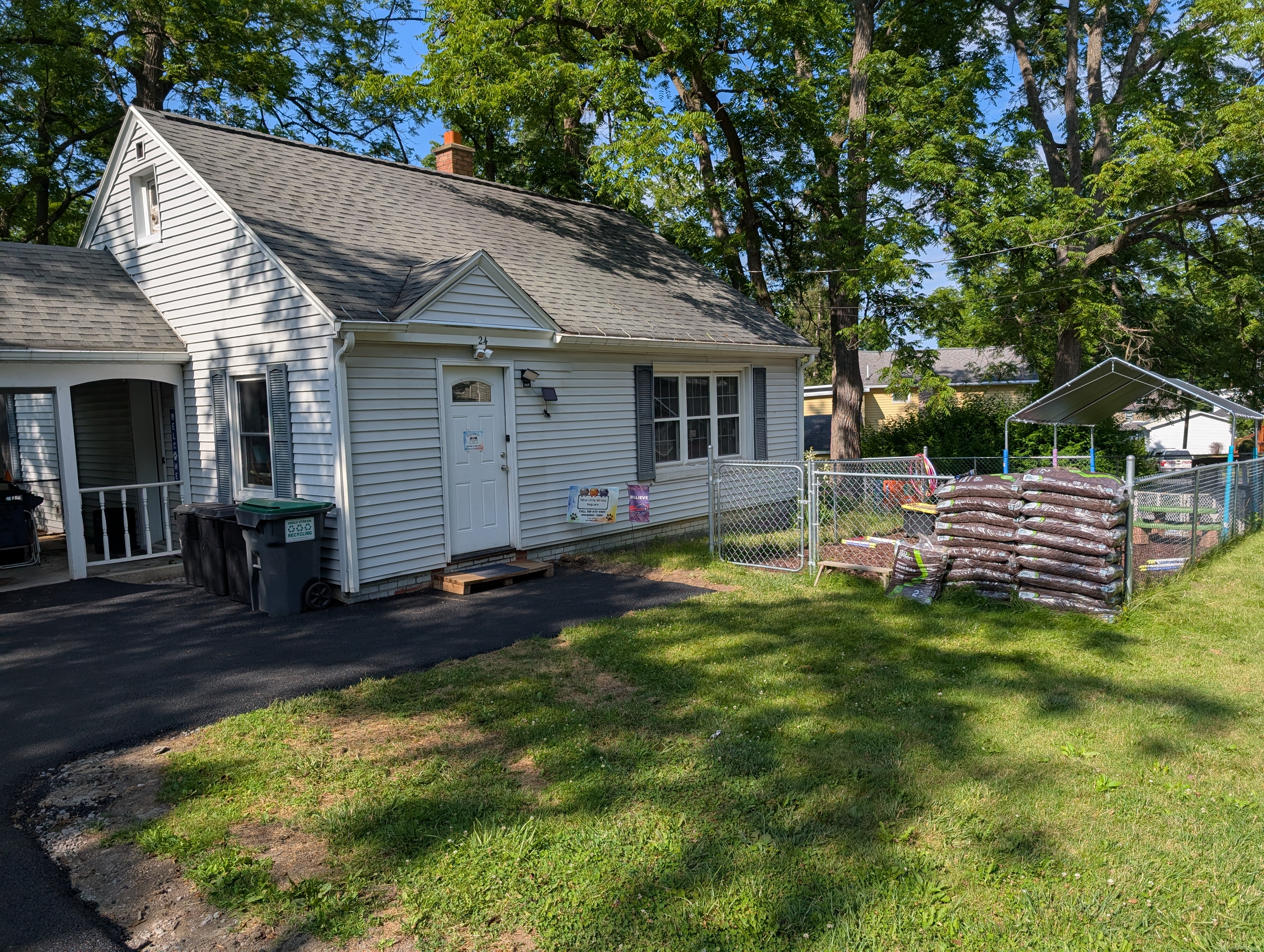 Three Little Kittens Daycare
