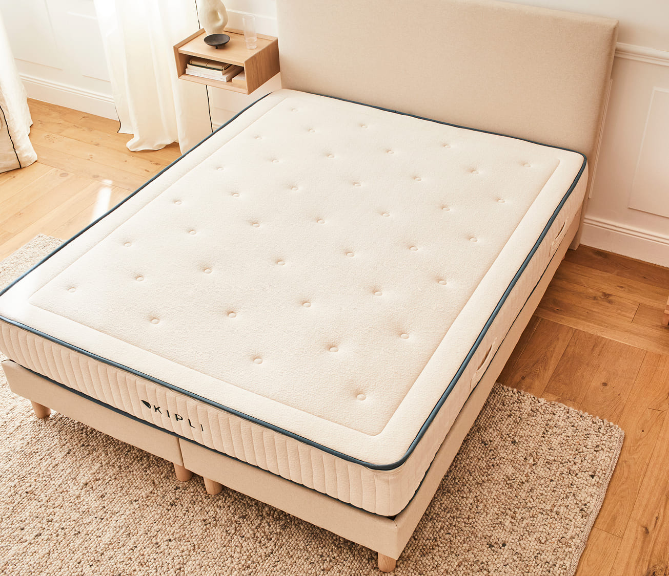 Protège-matelas imperméable à l'eau Couvre-lit rembourré anti-poussière  Épaissir Lit chaud Drap de lit Couvre-lit