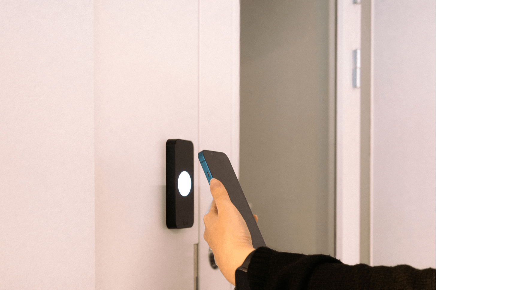 Keyless entry door lock system store