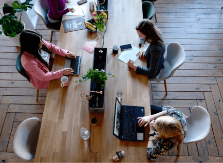 desk sharing in a coworking space