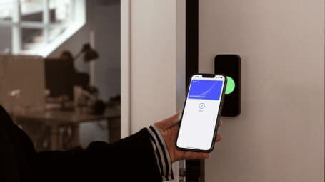 Kisi partners with Apple to provide employee badges in Apple Wallet