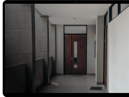 Commercial intercom system