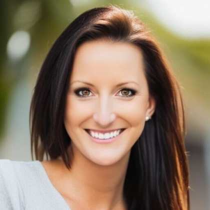 Alexis Ekstrom headshot