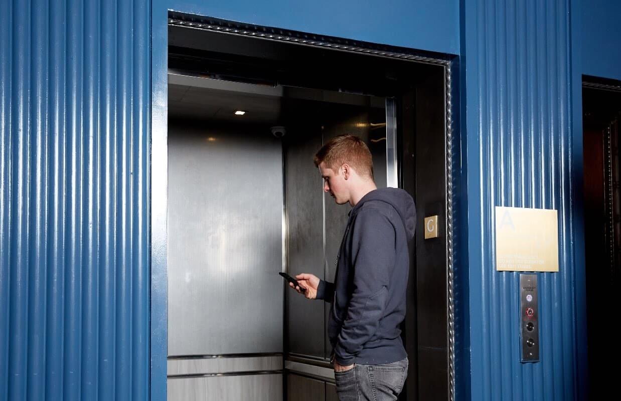 Elevator access control by Kisi