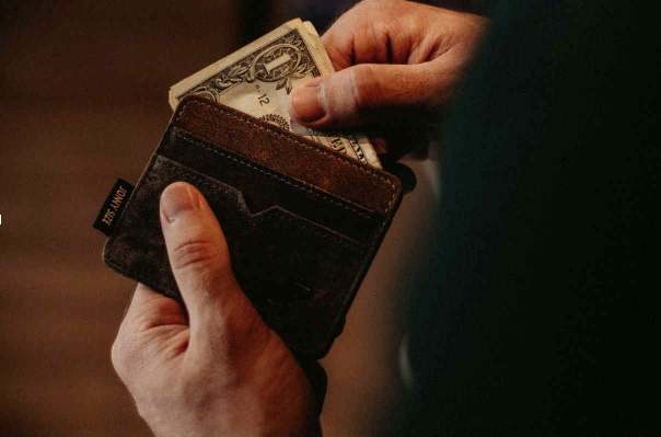Use wallet to protect magstripe card