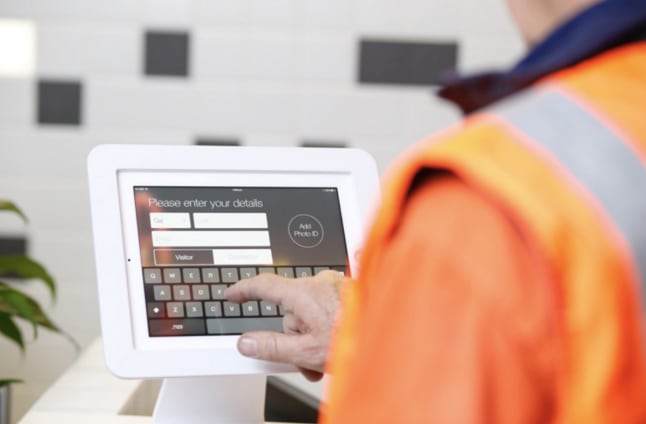 How to Use Visitor Management with Access Control