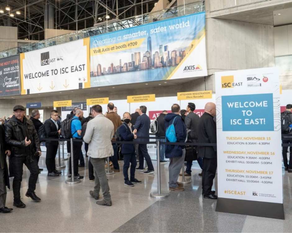 An image showing people entering the 2022 ISC East conference