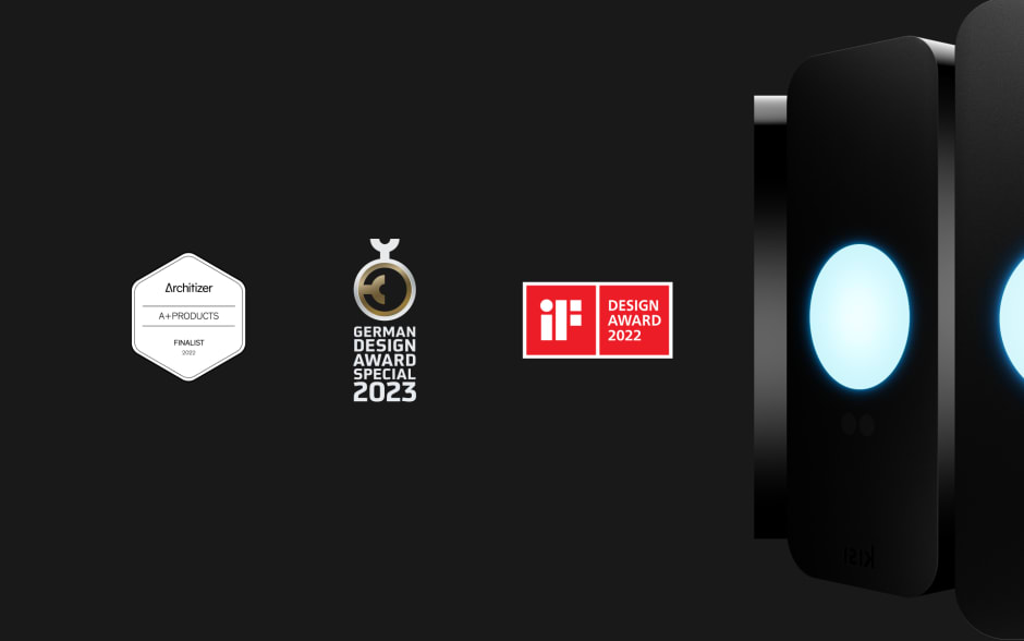 An image showing the awards Kisi won in 2022 alongside the Kisi reader