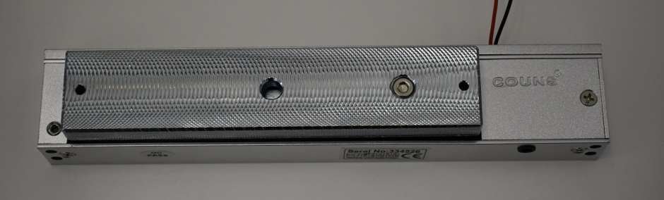 an image of a magnetized magnetic door lock