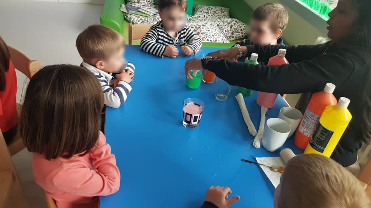 kinderkrippe und waldkinderkrippe bluemli - Experiment laufendes wasser