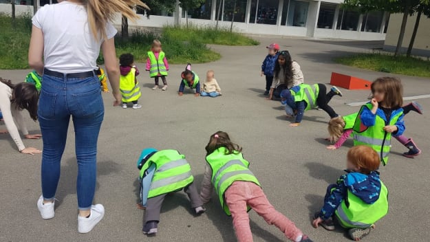 kinderkrippe bluemli - Bewegungsspiele