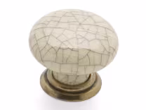 winchester round knob and back plate in pewter and cream