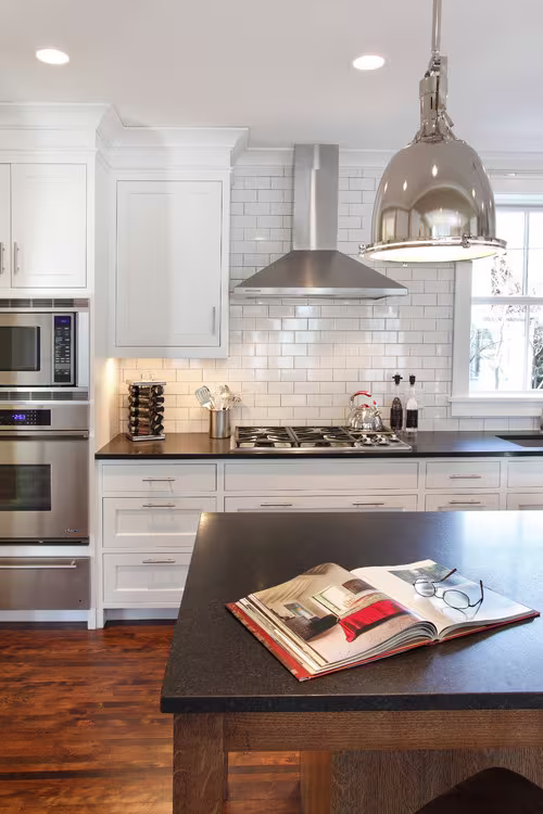 White walled kitchen