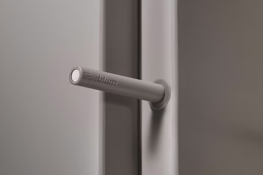 Blum 956A1002 Push Catch for kitchen doors