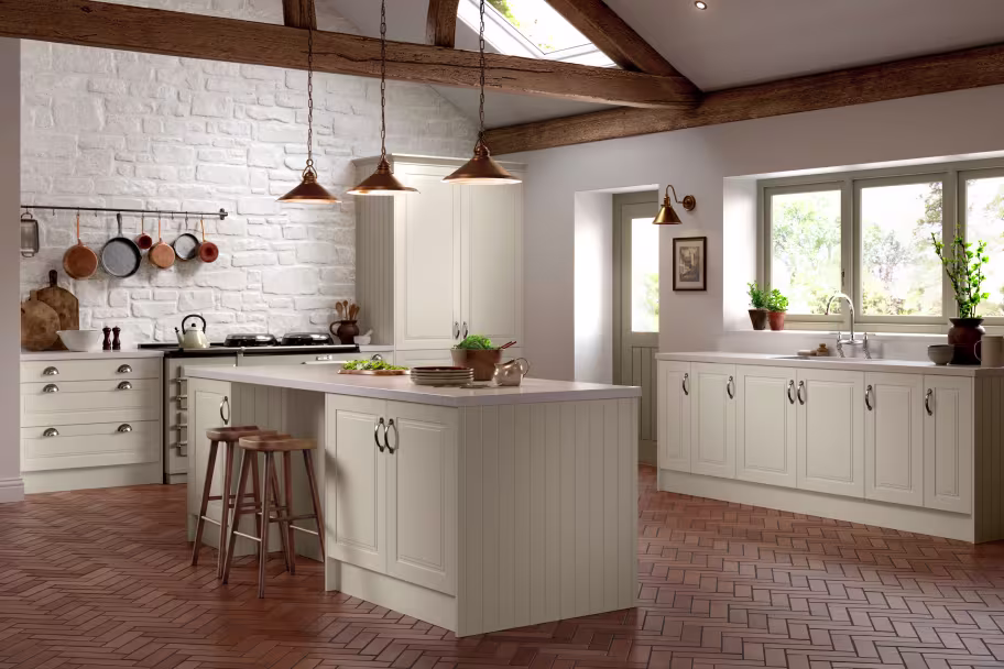 Cream White Paris Shaker country style kitchen replacement kitchen cabinets, doors and drawer fronts. 