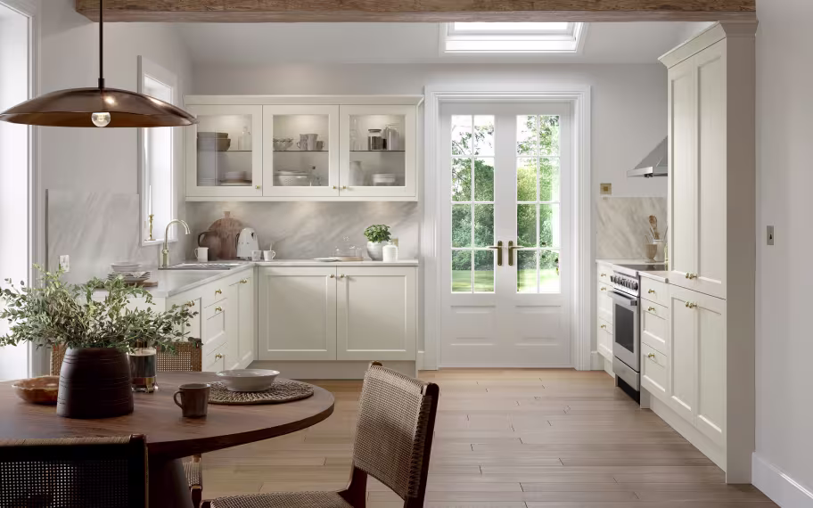 Richmond Shaker style white kitchen replacement kitchen cabinets and cupboard doors